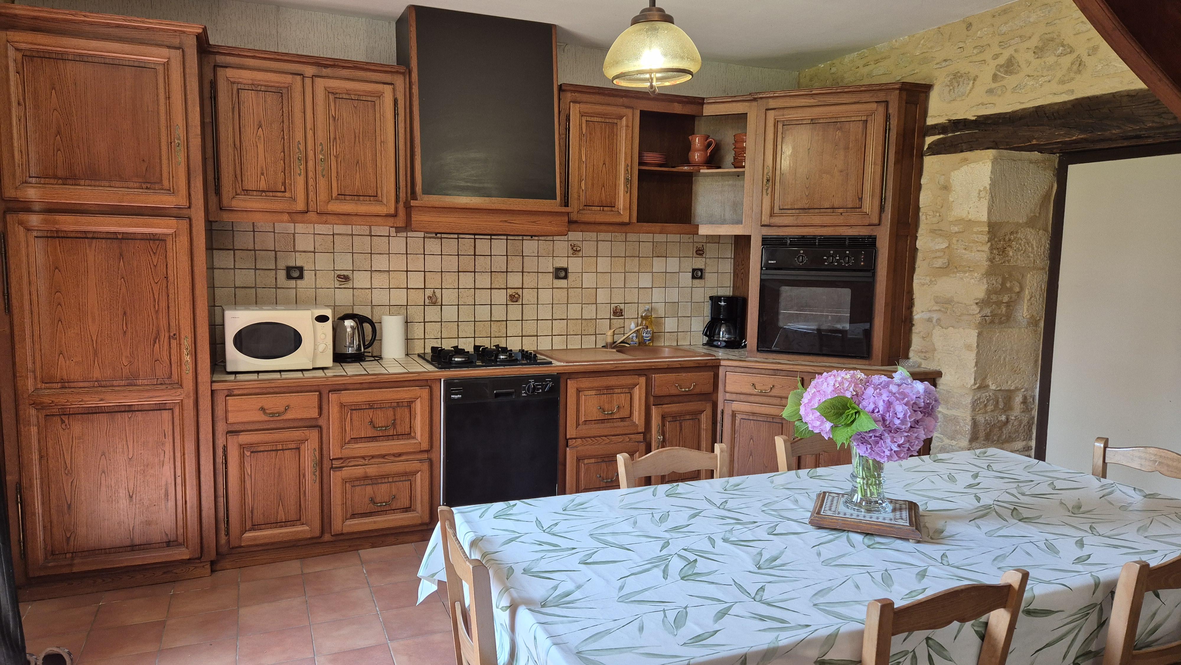 Gîte Les Glycines piscine privée
