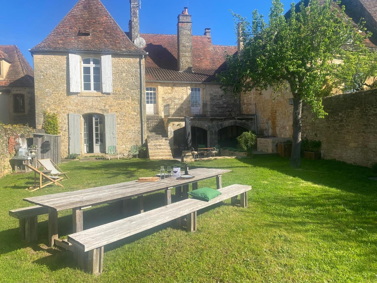 Atypique Demeure Historique dans la Bastide Domme