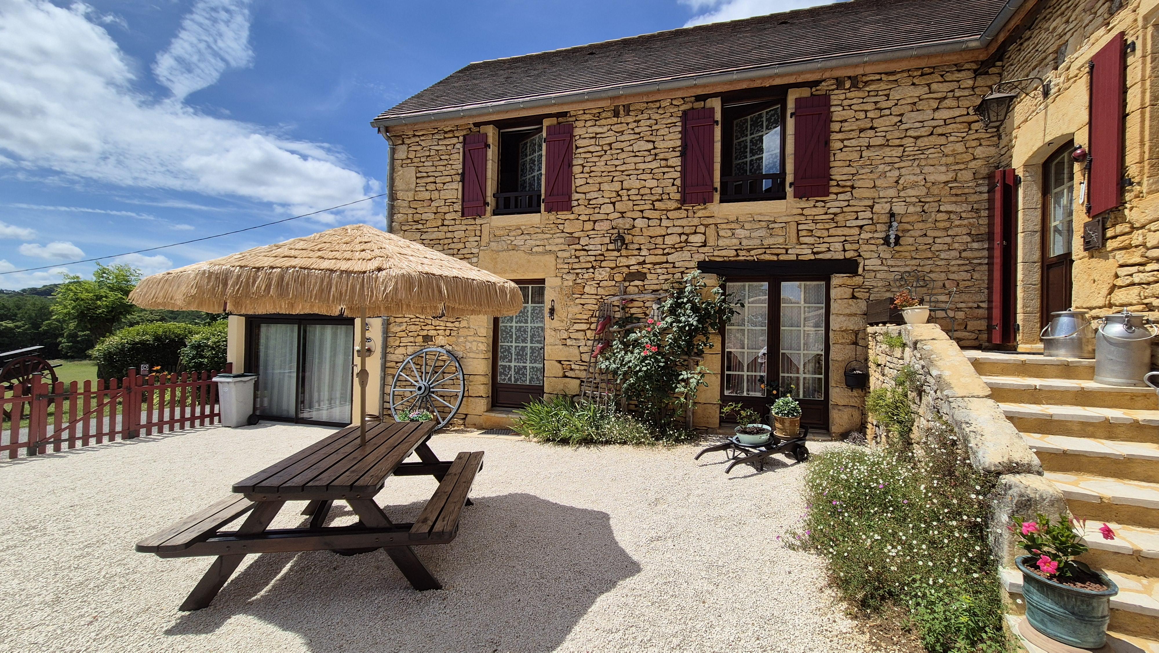 Gite de l'Arche avec piscine proche de Sarlat