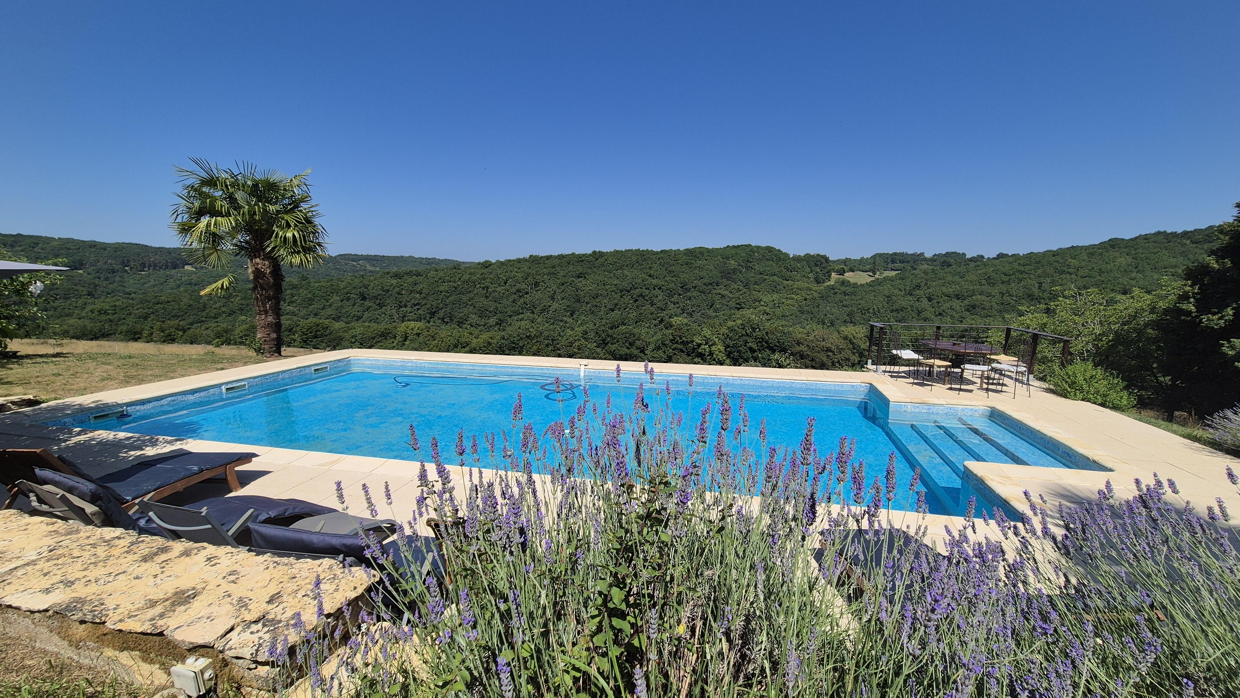 Gîte Amitié avec piscine et clim proche Sarlat