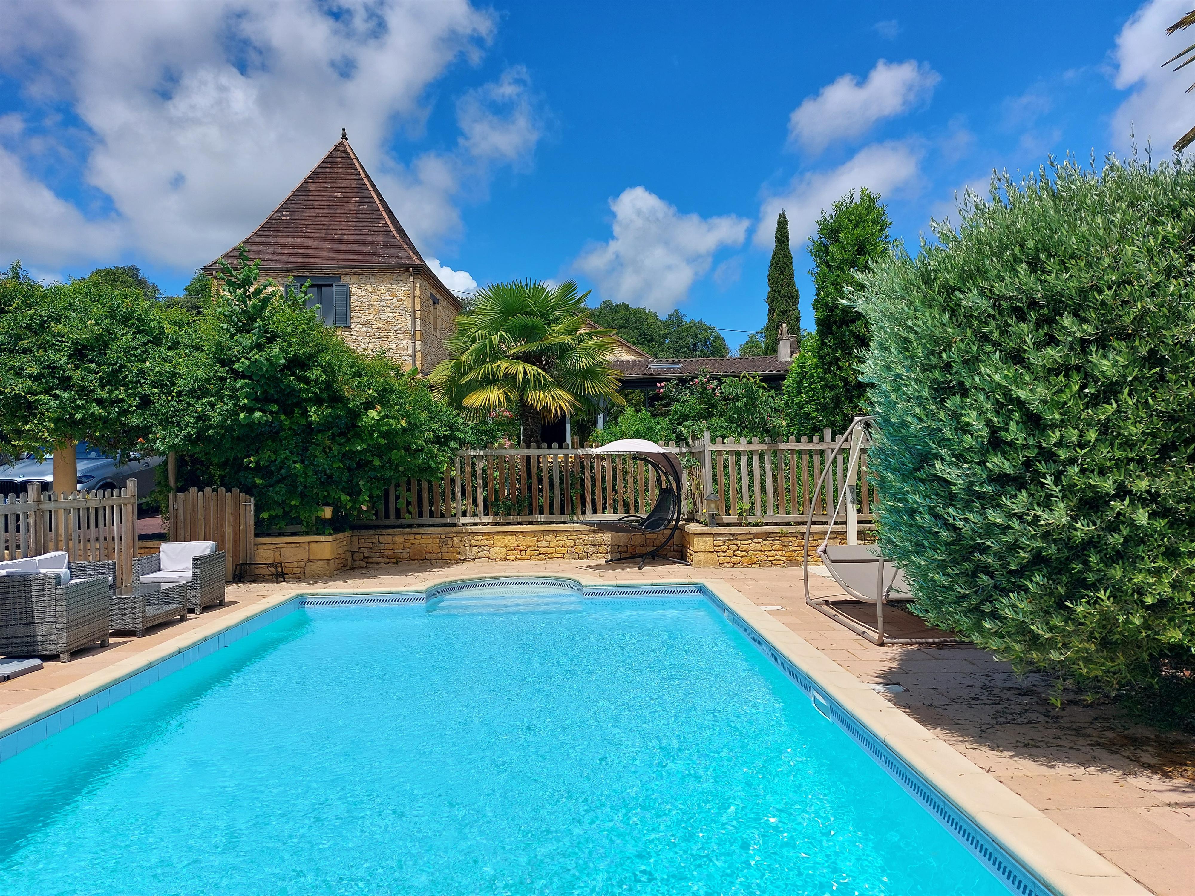 Villa le Lébérou avec piscine chauffée à Sarlat