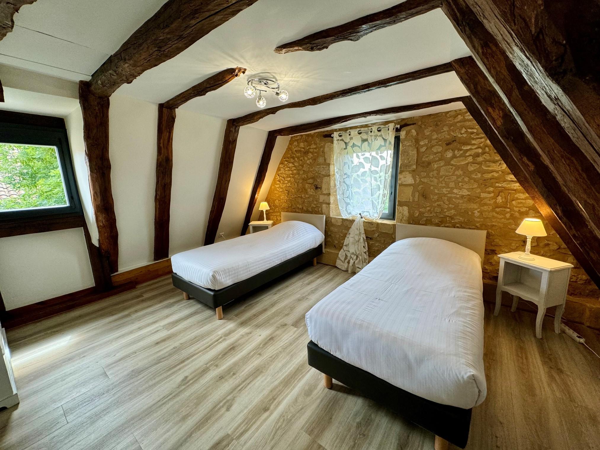 Les Rozières climatisée piscine proche de Sarlat