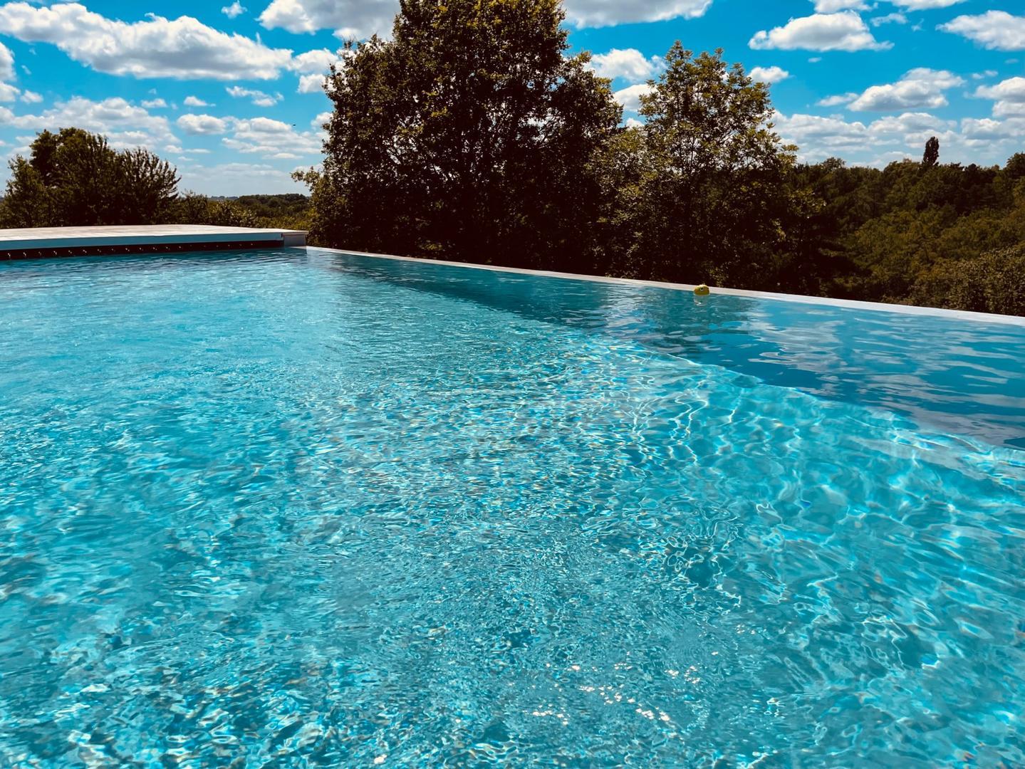 Les Rozières climatisée piscine proche de Sarlat