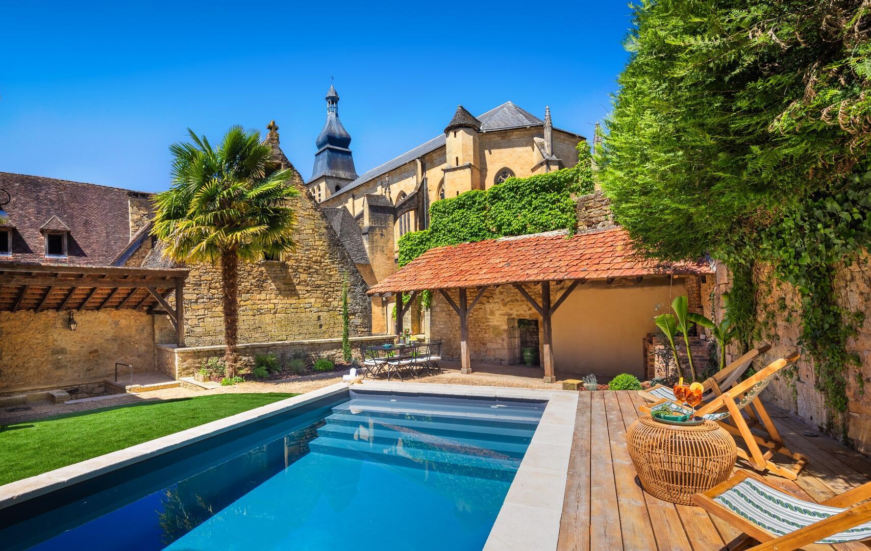 Maison des Chanoines piscine privée à Sarlat