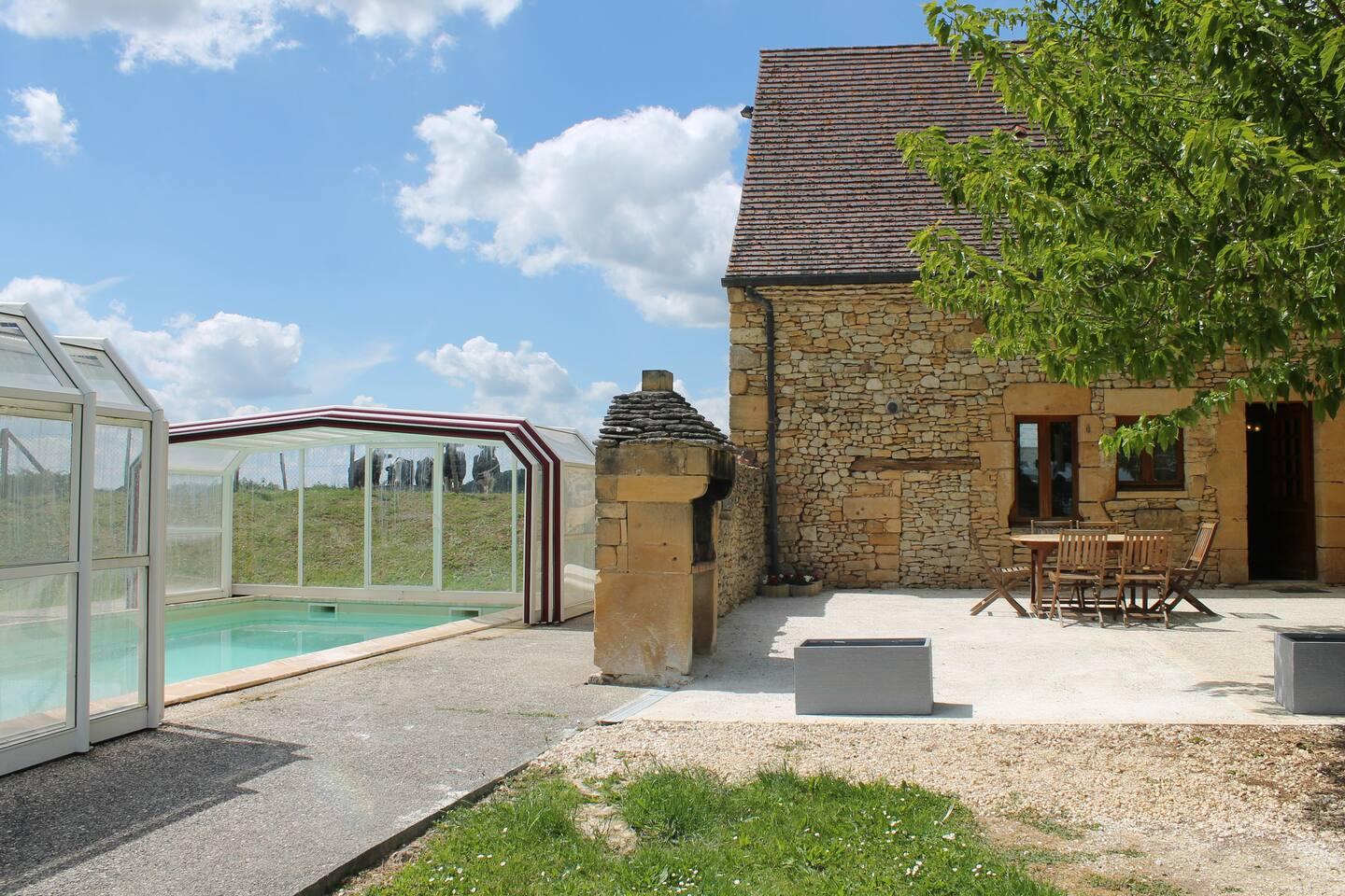 Le Double avec piscine couverte proche de Sarlat