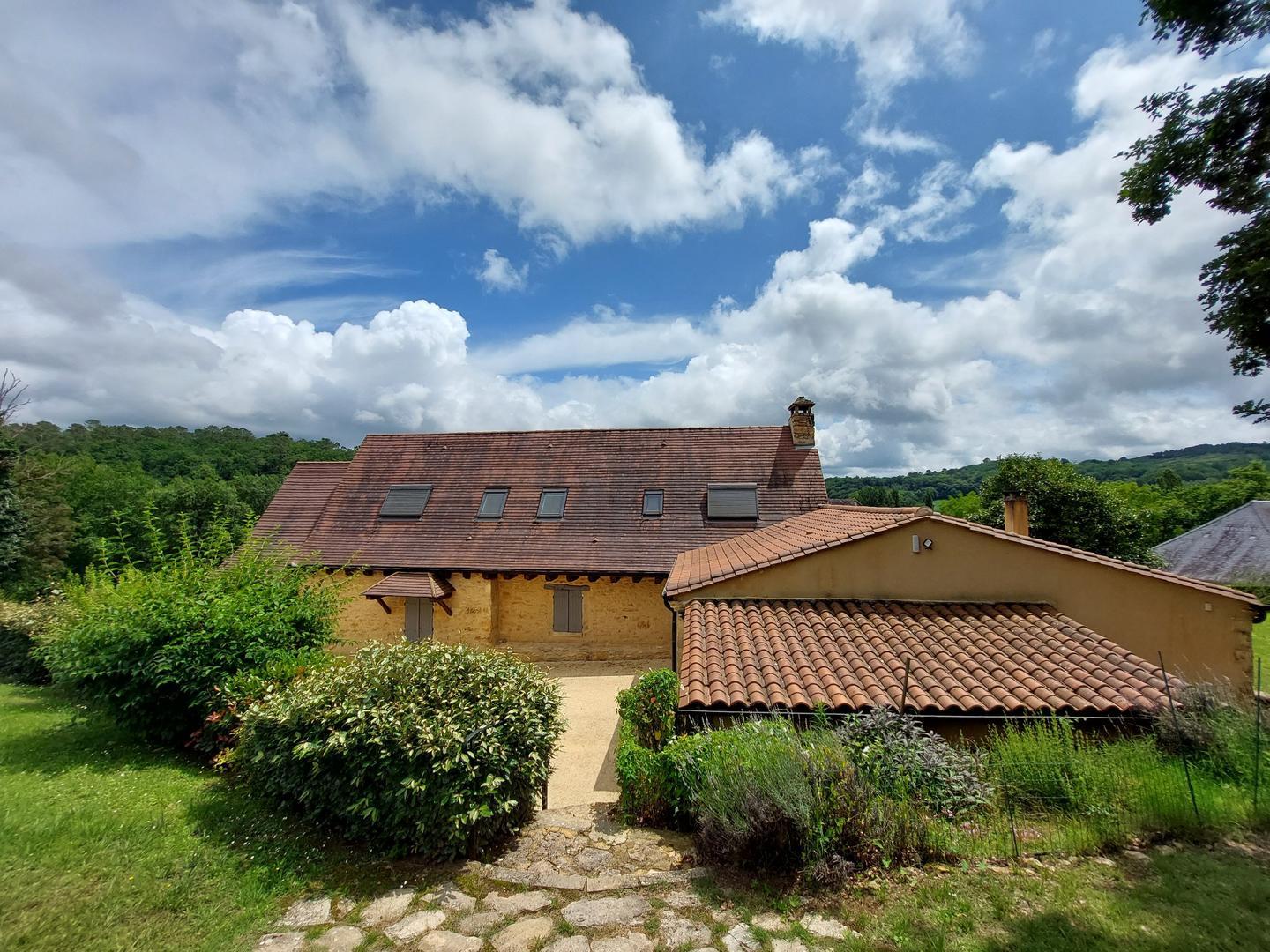 Notre perle du Périgord piscine proche de Sarlat