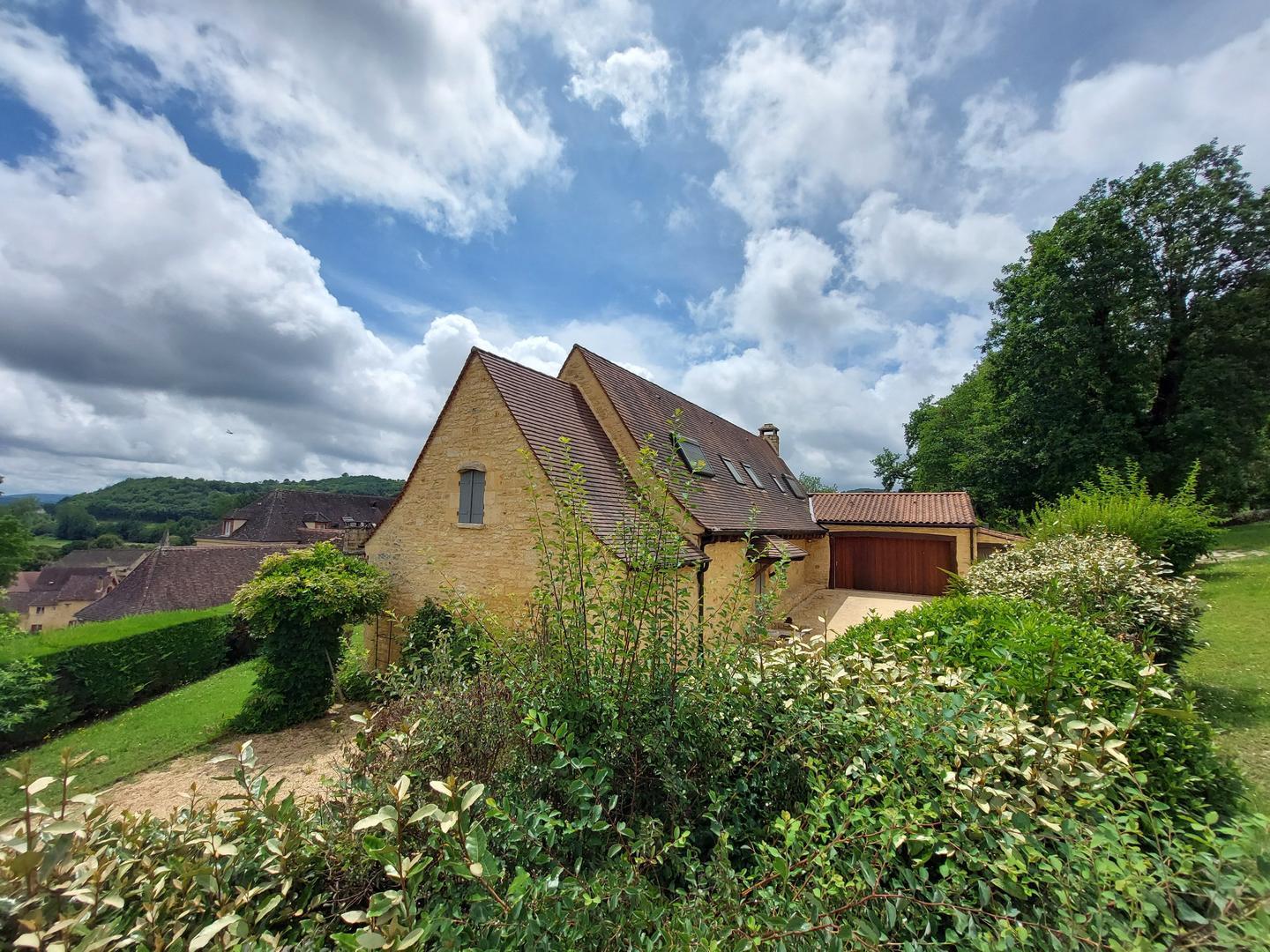 Notre perle du Périgord piscine proche de Sarlat