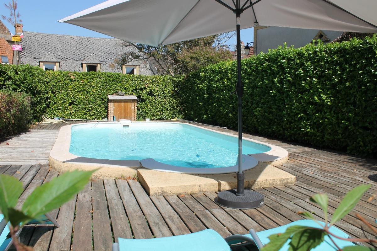Maison Cazal climatisée proche Sarlat avec piscine