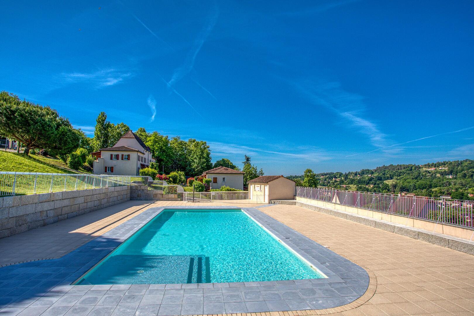 Villa Les Hauts de Sarlat climatisée avec piscine