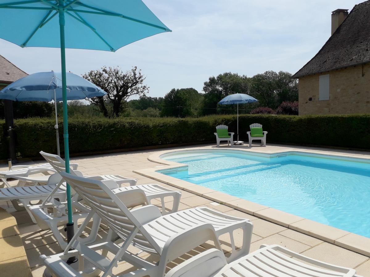 Maison Alexia piscine partagée proche de Sarlat