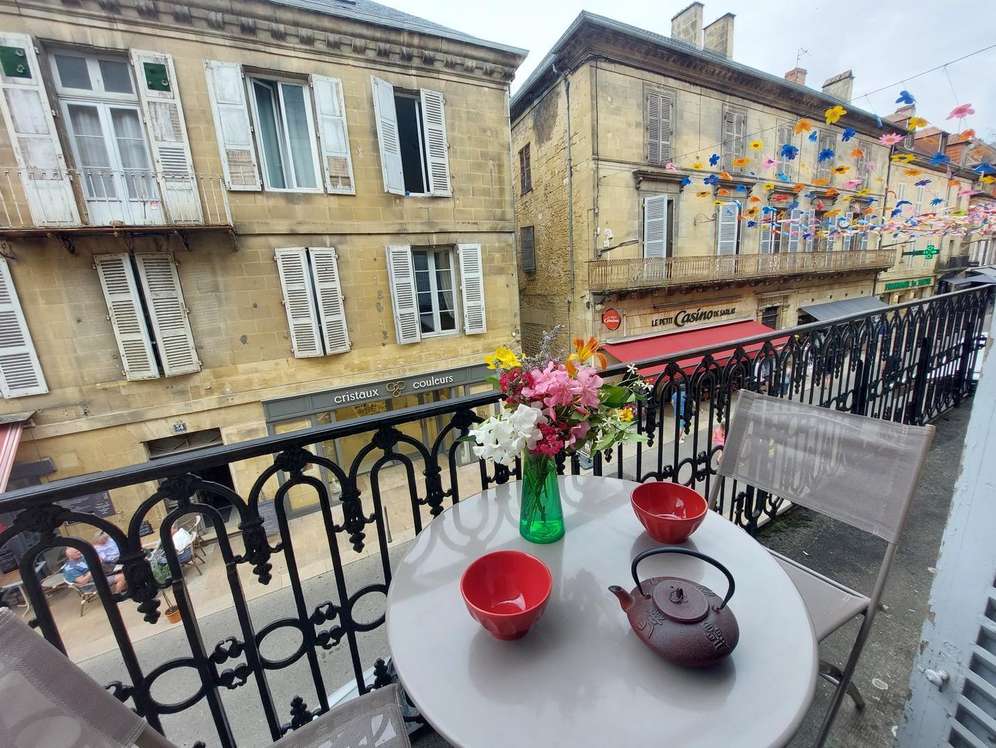 Le Parvis appart avec grand balcon à Sarlat