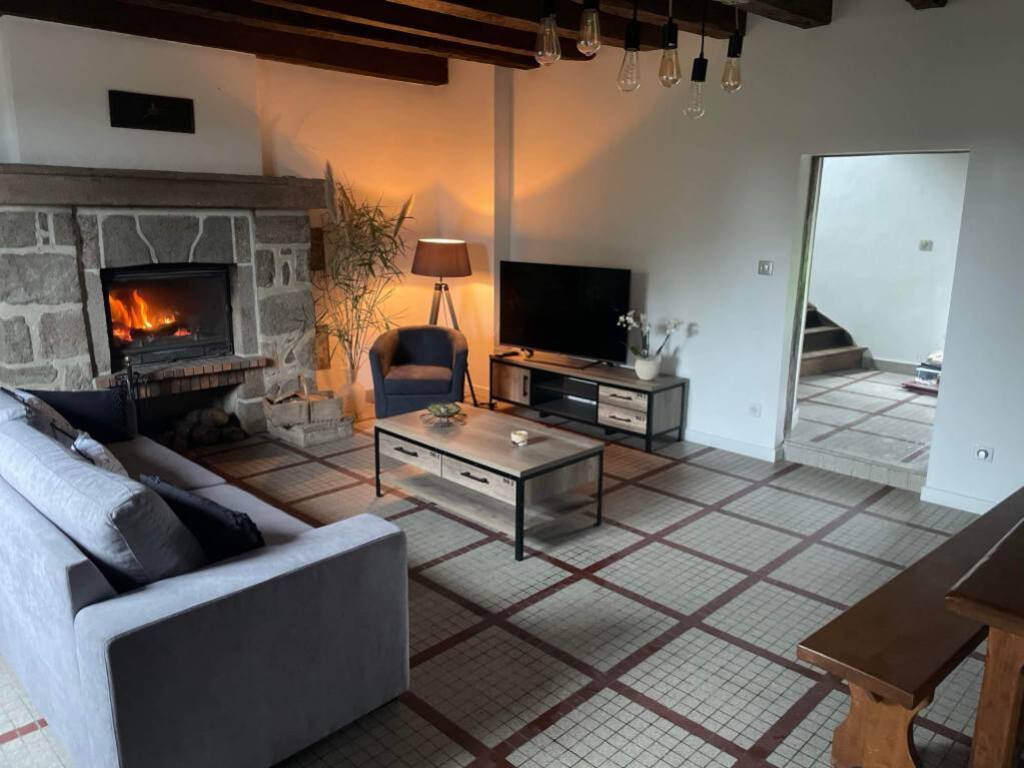 Domaine De Thiolet