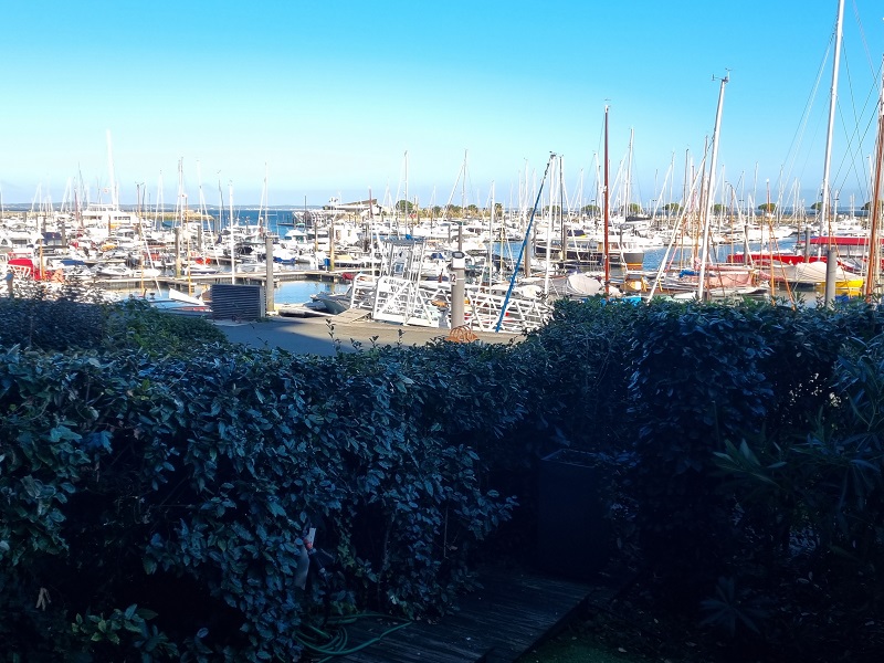 2/4 personnes - Avec jardin face à la mer et au port - Wifi - Ménage et Linge compris