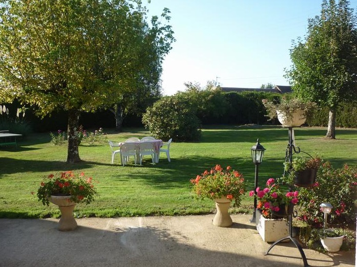 Gîte à Saint-Cyr-les-Champagnes