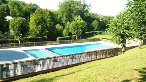 piscine-d-azerat-13323-468-0