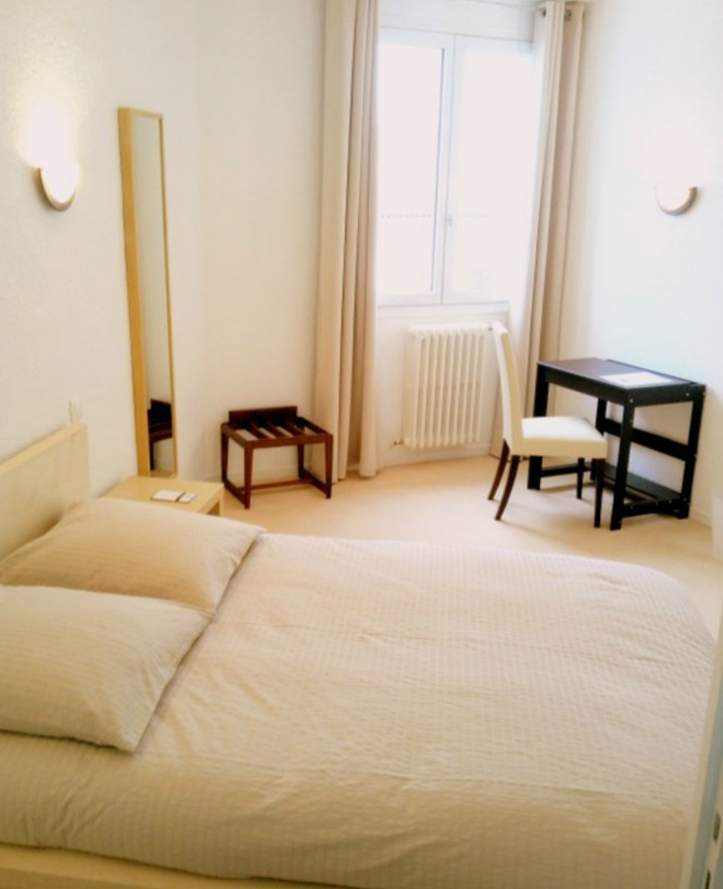 Hôtel Les Platanes