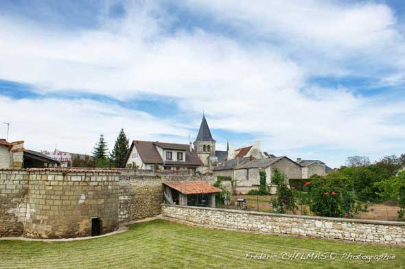 Sentier de la ville fortifiée de Mirebeau_4