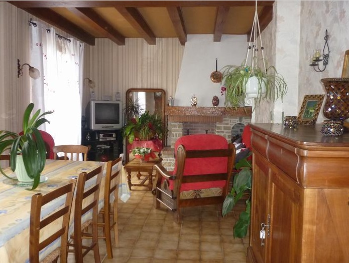 Gîte à Saint-Cyr-les-Champagnes