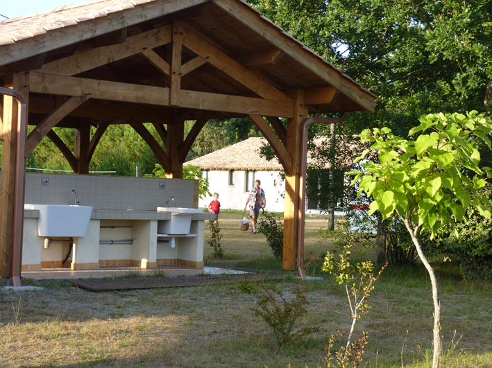 Camping l'Acacia - Aire naturelle