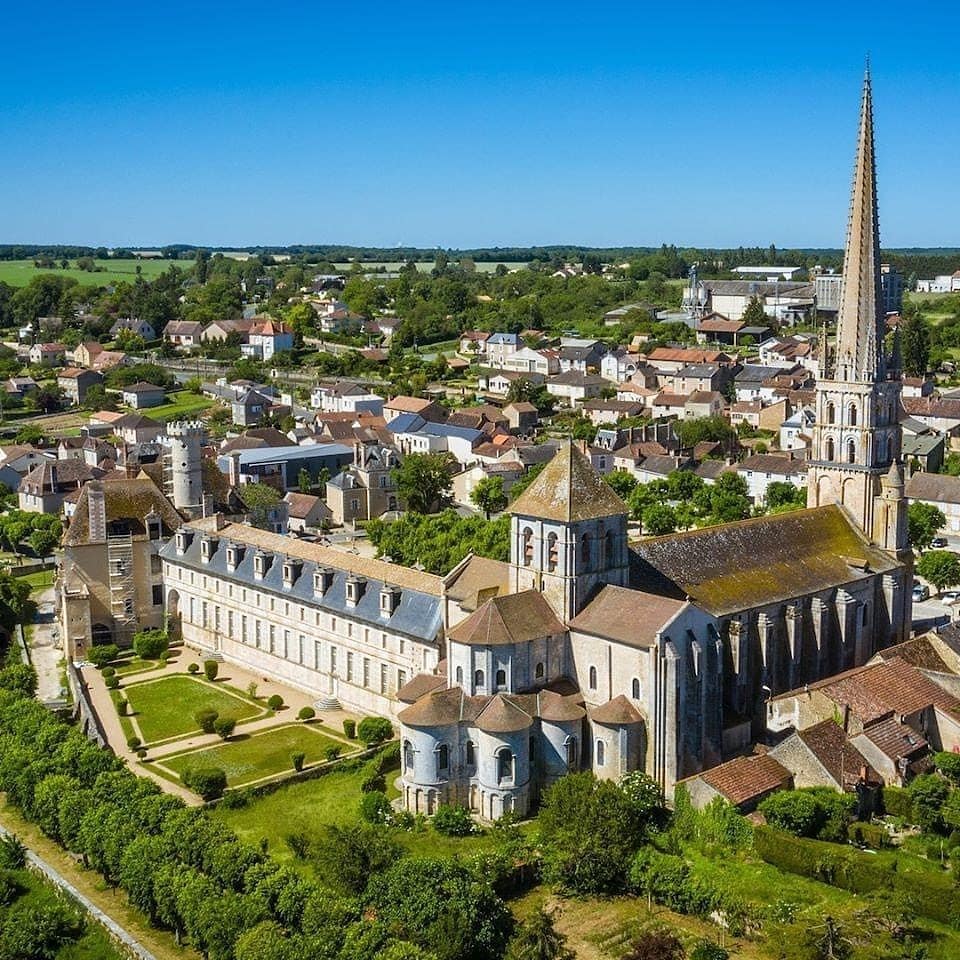Abbaye de Saint-Savin - Lieu pour événements professionnels à Saint-Savin - Séminaires et congrès avec La Vienne Destination Affaires (LVDA)
