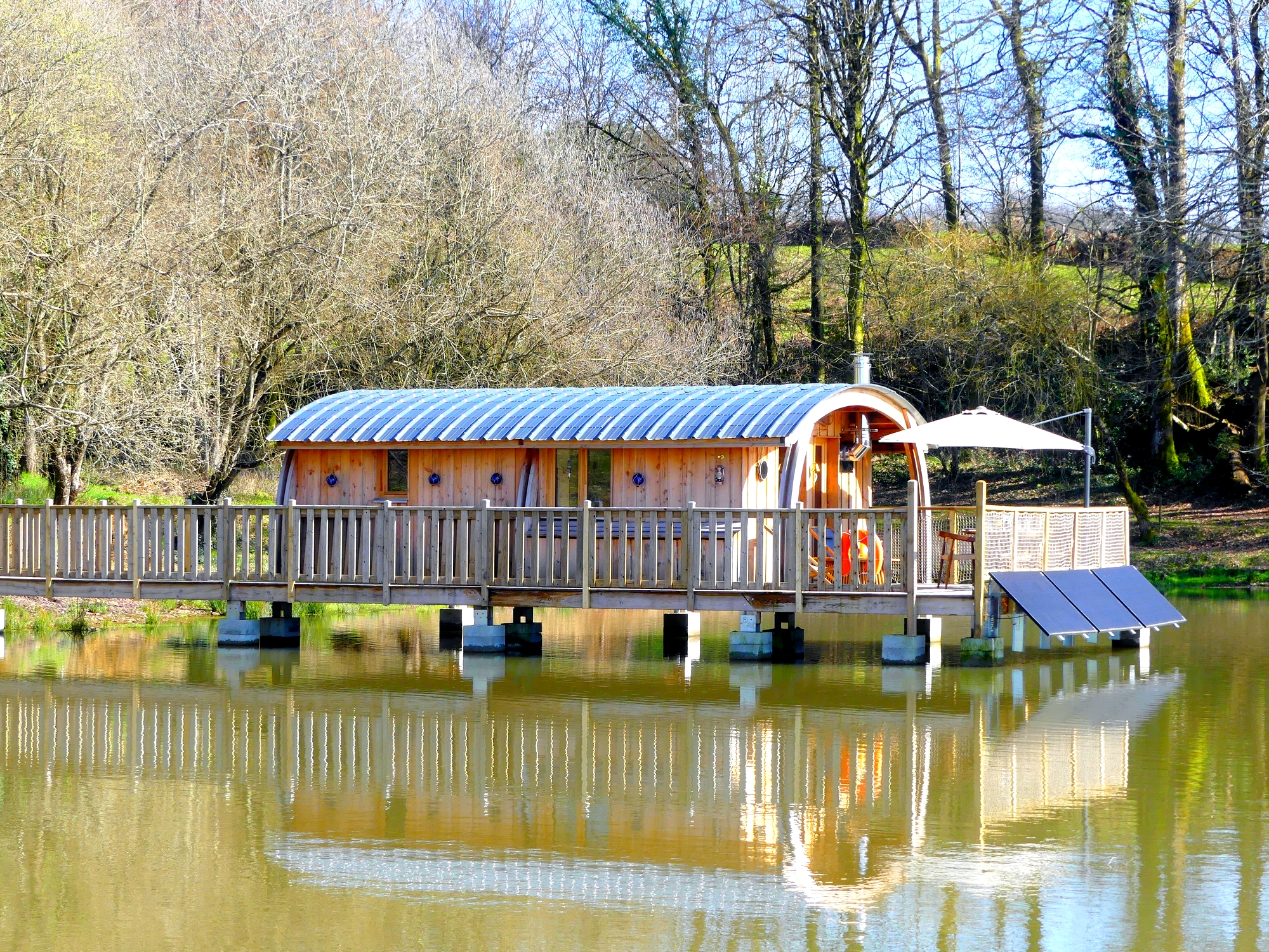 La cabane du martin pécheur - Domaine de la Clauzade
